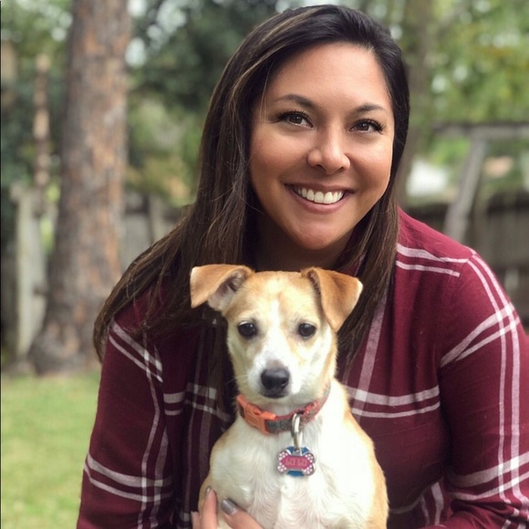 Meet your Posher, Deanna - Picture 3 of 5